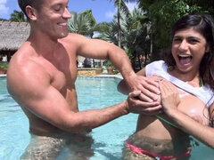 Arabe, Verga grande, Tetas grandes, Bikini, Tetona, Sexo duro, Hd, Piscina