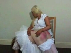 Rubia, Británico, Dominacion femenina, Fetiche, Bragas, Sexo soft, Nalgadas, Bajo la falda