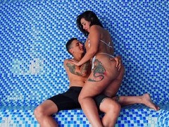 Grosser arsch, Grosser schwanz, Sperma im mund, Selbstgemacht, Ehemann, Latina, Milf, Sauna