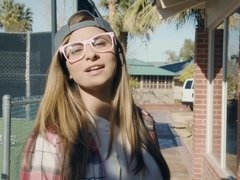 Skateboarder getting her tight pussy fucked outdoors