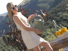 Cul, Blonde, Mignonne, Robe, Lunettes, De plein air, Nénés, Sous la jupe