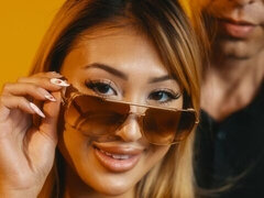 Asiatisch, Grosser schwanz, Grosse titten, Blondine, Blasen, Hundestellung, Dürr, Jungendliche (18+)