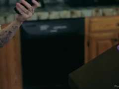 指いじり, 乳首