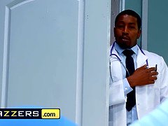 アナル, デカパイ, 黒人, ブロンド, フェラチオ, 異人種間, 淫乱熟女, 叫ぶ