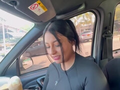 18 años, Amateur, Coche, Semen en la boca, Polla, Pov, Público, Tatuaje