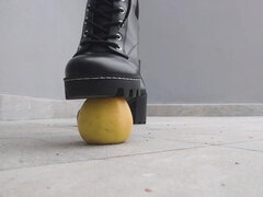 Amateur, Bondage domination sadisme masochisme, Domination, Pieds, Femme dominatrice, Fétiche des pieds, Italienne, Chaussures