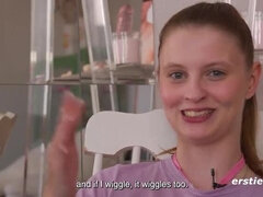 Leie, In den arsch, Arsch, Kitzler, Frau, Masturbation, Mutti, Rasiert