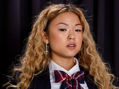 Asiatisch, Arsch, Blondine, Blasen, Küssen, Pov, Rasiert, Titten