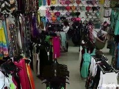 Hard, Mère que j'aimerais baiser, Adolescente, Plan cul à trois