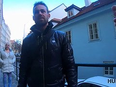 Grosse titten, Gehörnter ehemann, Tschechisch, Schmutzig, Hd, Geld, Titten, Ehefrau