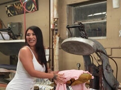 美女, デカパイ, フェラチオ, 茶髪の, バック, 手コキする, なめる, 三人