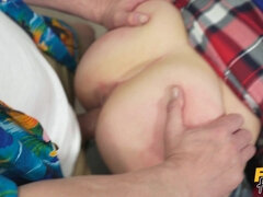 フェラチオ, チェコ, イマラチオ, 顔射, 自然山雀, ピアス, 三人, オッパイの