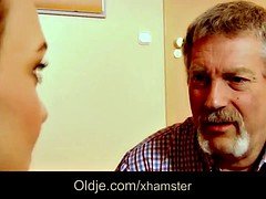 Grote mammen, Vriendin, Likken, Kut duiken, Geschoren, Tiener