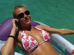 ブロンド, フェラチオ, チン, 顔射, 指いじり, 手コキする, 淫乱熟女, オマンコ