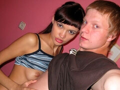 Leie, Blasen, Braunhaarige, Hundestellung, Flexibel, Natürlichen titten, Jungendliche (18+), Titten