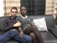 お尻, デカチン, 黒人, バック, 異人種間, ガリガリ, ティーン, オッパイの