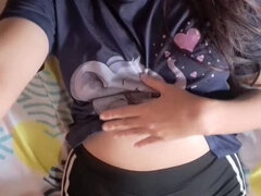 Colombian amateur Yuliethgomez1 solo play with big natural tits and huge ass in homemade bed video