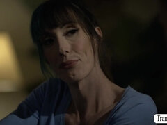 Anal, Gros seins, Gorge profonde, Queue, Jeunes transsexuelles thaïlandaises, Mère que j'aimerais baiser, Transsexuelle, Suçant