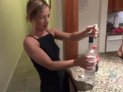 Leie, Strand, Bikini, Blondine, Im freien, Zierlich, Öffentlich, Titten