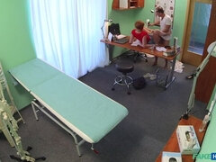 Pijpbeurt, Bedriegen, Stel, Likken, Verpleegster, Kantoor, Kut duiken, Roodharige vrouw