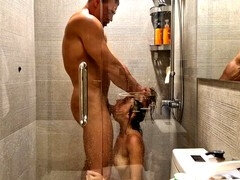 18 jahre, Blondine, Blasen, Sperma im mund, Handjob, Russisch, Dusche, Tittenfick