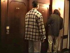 Брюнетки, Семяизвержение, Секс без цензуры, Поцелуи, Милф, Сестра, Близняшки