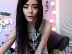 Amateur, Brunette brune, Fait maison, Timide, Softcore, Solo, Adolescente, Webcam