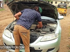 Beauté, Gros seins, Noire, Plantureuse, Voiture, Noir ébène, Rasée, Nénés