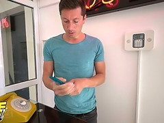 デカ尻, デカパイ, チェコ, ディルド, ハメ撮り, ラフ, 叫ぶ, シャワー