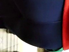 Молоденькие, Подглядывание