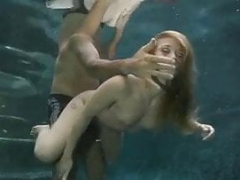 Sexo duro, Bajo el agua