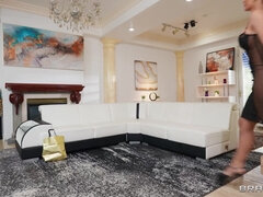 Blondine, Blasen, Vollbusig, Lecken, Reif, Mutti, Flotter dreier, Titten