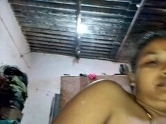 Anal, Cul à la bouche, Tante, Tir de sperme, Pieds, Branlette thaïlandaise, Époux mari, Lactation