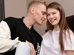 Grote lul, Grote mammen, Pijpbeurt, Lul, Hondjeshouding, Roodharige vrouw, Mager, Tiener