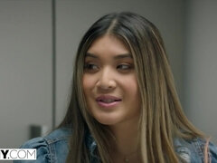 アナル, アスtoマウス, デカ尻, フェラチオ, ピアス, 馬乗り, おもらし, オッパイの