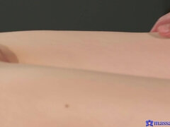 Lécher le cul, Sucer une bite, Tchèque, En levrette, Branlette thaïlandaise, Orgasme, Chatte, Mouillée