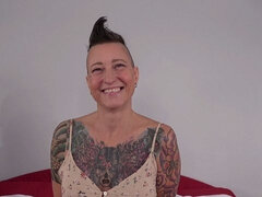 Leie, Grosser schwanz, Grosse titten, Gruppensex, Hd, Interrassisch, Mutti, Orgie