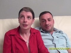 Leie, In den arsch, Braunhaarige, Geile alte tussi, Gruppensex, Milf