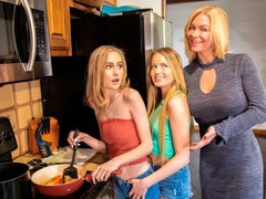 Blond, Vingeren, Likken, Moeder, Kut duiken, Strippen, Trio, Tieten likken