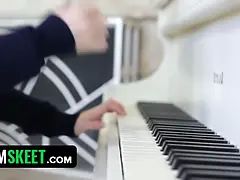 Blond, Pijpbeurt, Schattig, Sperma in gezicht, Hd, Klein, Tiener, Tieten likken
