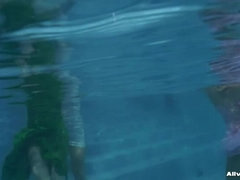 Schlampe, Nackt, Pool, Satin, Erotischer film, Unter wasser, Nass
