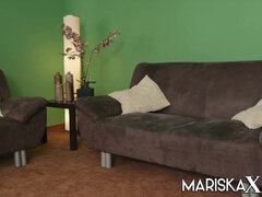 Lieveling, Grote kont, Grote mammen, Blond, Bruinharig, Realiteit, Kousen, Tieten likken