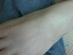 Emma makes you cum on her freshly painted toes