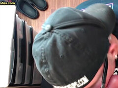 Sucer une bite, Gorge profonde, Homosexuelle, Trou de la gloire, Branlette thaïlandaise, Fait maison, Mature, Tatouage