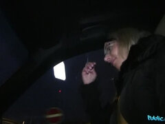 Blondine, Blasen, Auto, Betrug, Besamung, Hundestellung, Im freien, Pov