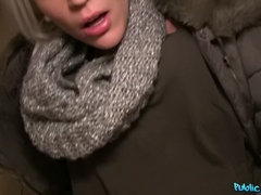 Leie, Blondine, Blasen, Hundestellung, Aufs gesicht abspritzen, Im freien, Pov, Öffentlich