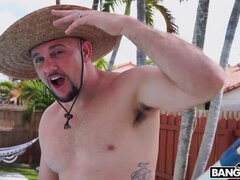 Tetas grandes, Morena, Madura, Hd, Madres para coger, Piscina