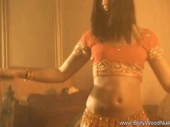 Britannique, Poilue, Indienne, Nue  à poil, Mamelons, Chatte, Maigrichonne, Softcore