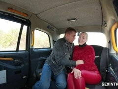 Grosse bite, Gros seins, Blonde, Sucer une bite, Voiture, En levrette, Hard, Argent