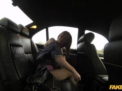 Amateur, Sucer une bite, Voiture, Petite amie, De plein air, Pov, Chatte, Lécher le sphincter